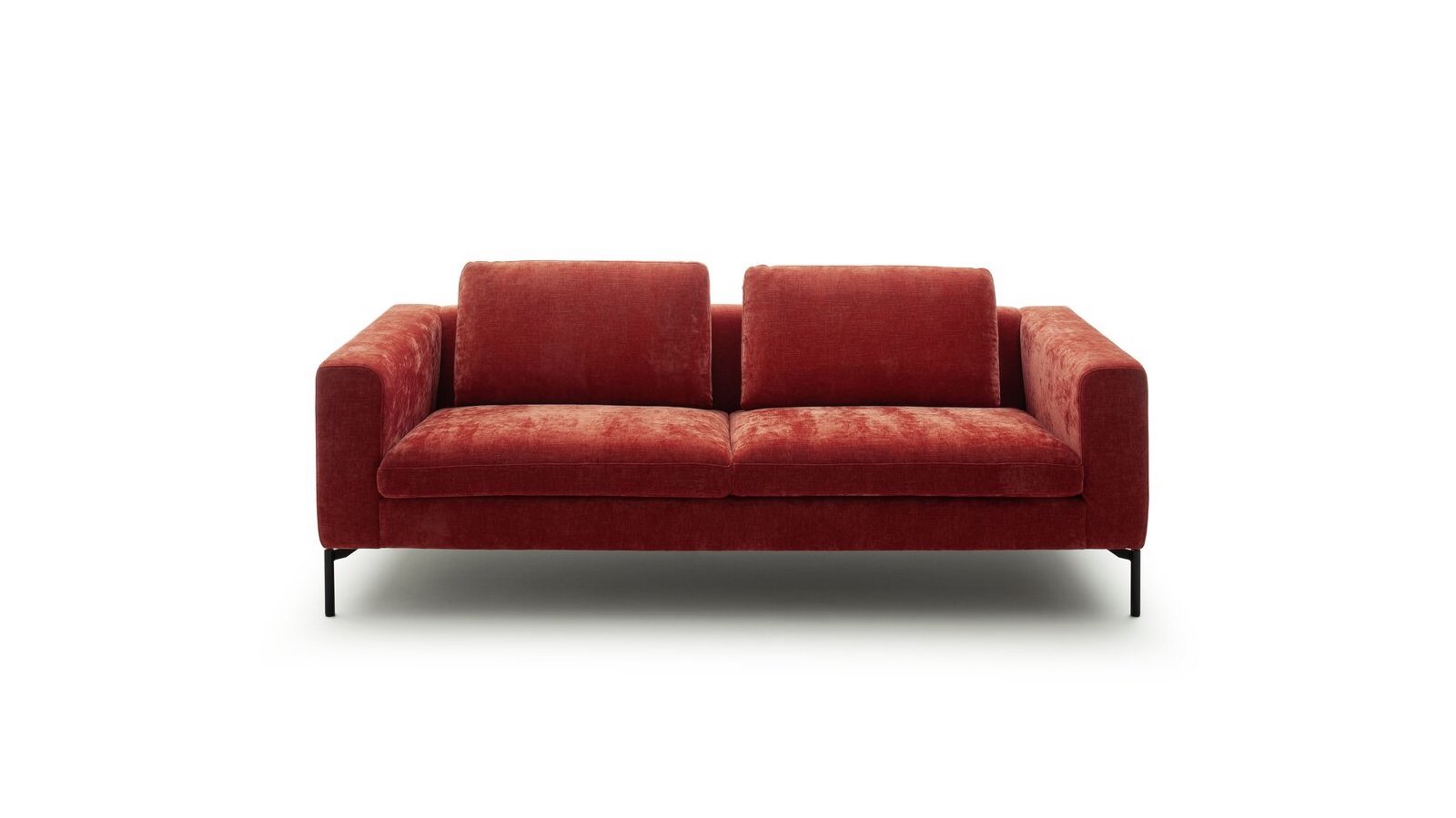 Sofa Lenni Style - 3-Sitzer, Stoff, Rubinrot, luftige Kissen von Raum.Freunde