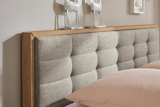 Bett von Musterring in Grau und Holzfarben
